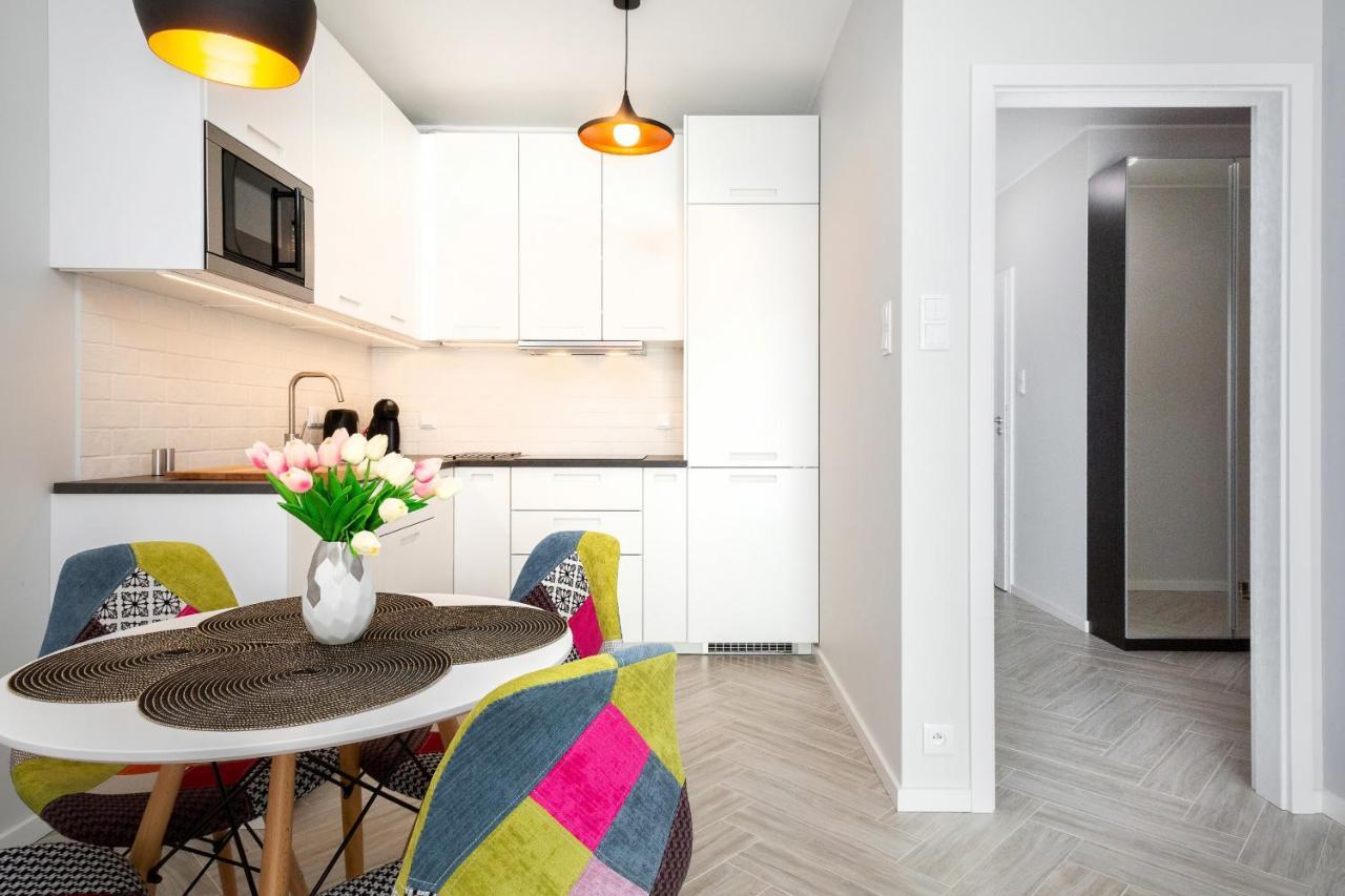 Apartments Rondo Wiatraczna By Noclegi Renters Varsovie Extérieur photo