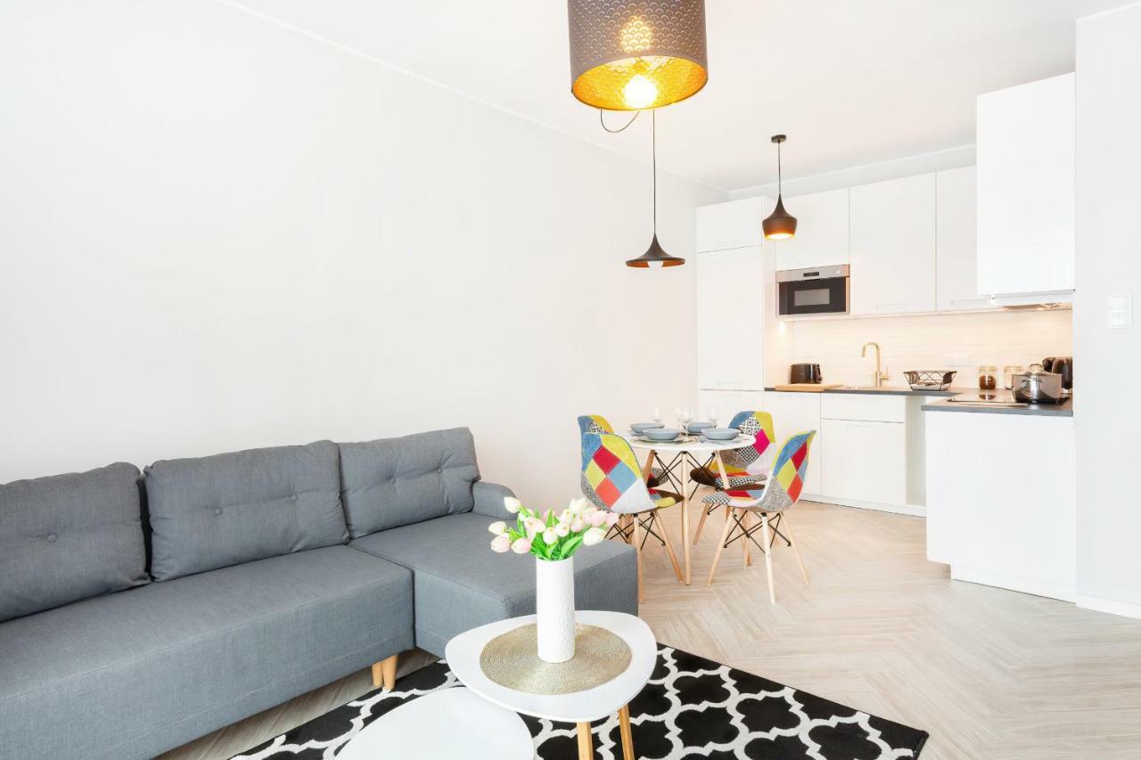 Apartments Rondo Wiatraczna By Noclegi Renters Varsovie Extérieur photo